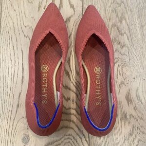 Rothy’s Point in Coral / Pink Size 8
